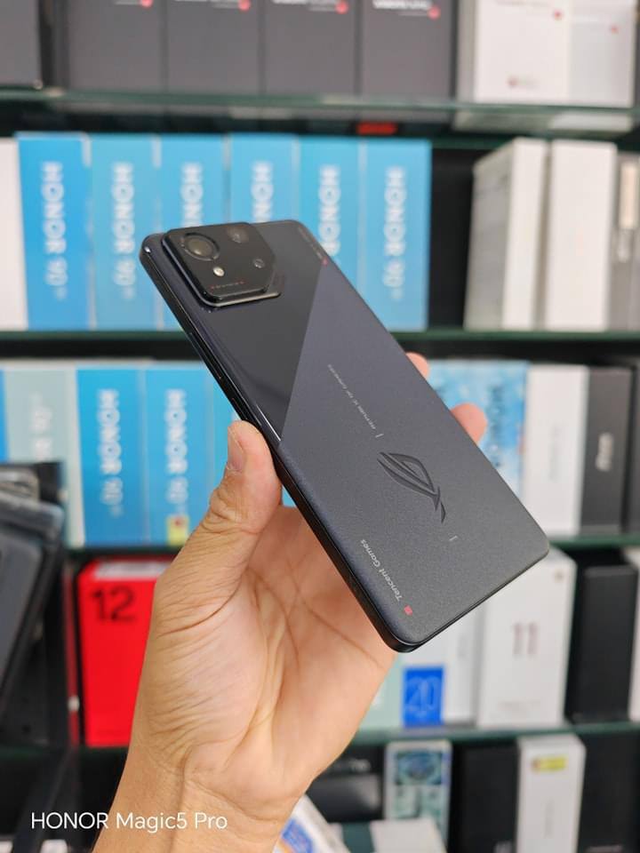 ASUS Rog Phone 8